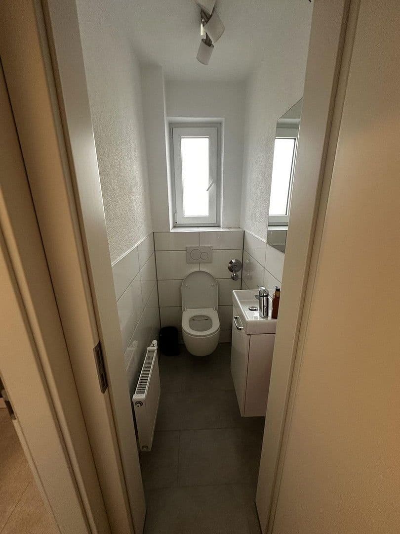 Pronájem bytu 3+1 85 m², Fuchshofstrasse 8, Ludwigsburg, Bádensko-Württembersko Pronájem bytu 3+1 85 m², Fuchshofstrasse 8, Ludwigsburg, Bádensko-Württembersko