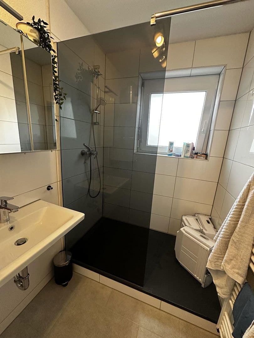 Pronájem bytu 3+1 85 m², Fuchshofstrasse 8, Ludwigsburg, Bádensko-Württembersko Pronájem bytu 3+1 85 m², Fuchshofstrasse 8, Ludwigsburg, Bádensko-Württembersko