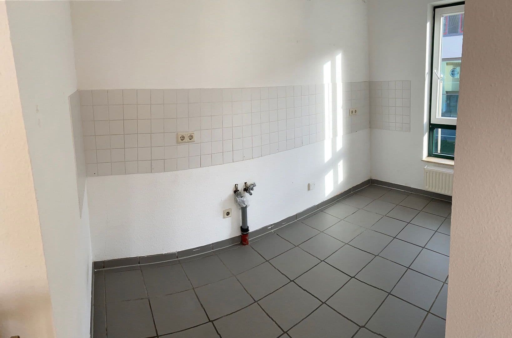 Pronájem bytu 1+1 45 m², Pfarrer-Schaaf-Str., 14a, Neunkirchen-Seelscheid, Severní Porýní-Vestfálsko Pronájem bytu 1+1 45 m², Pfarrer-Schaaf-Str., 14a, Neunkirchen-Seelscheid, Severní Porýní-Vestfálsko