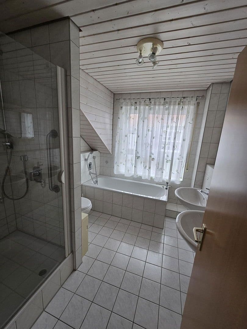 Prodej domu 110 m², pozemek 110 m², Gäufelden, Bádensko-Württembersko Prodej domu 110 m², pozemek 110 m², Gäufelden, Bádensko-Württembersko