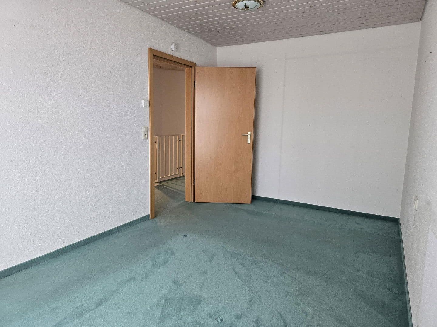 Prodej domu 110 m², pozemek 110 m², Gäufelden, Bádensko-Württembersko Prodej domu 110 m², pozemek 110 m², Gäufelden, Bádensko-Württembersko
