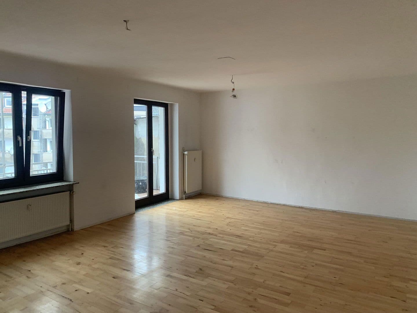 Pronájem bytu 2+1 76 m², Düsseldorf, Severní Porýní-Vestfálsko Pronájem bytu 2+1 76 m², Düsseldorf, Severní Porýní-Vestfálsko
