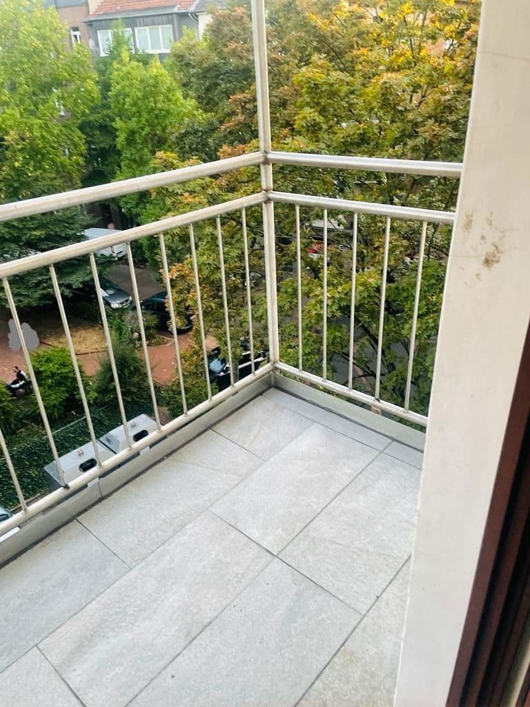 Pronájem bytu 2+1 76 m², Düsseldorf, Severní Porýní-Vestfálsko Pronájem bytu 2+1 76 m², Düsseldorf, Severní Porýní-Vestfálsko