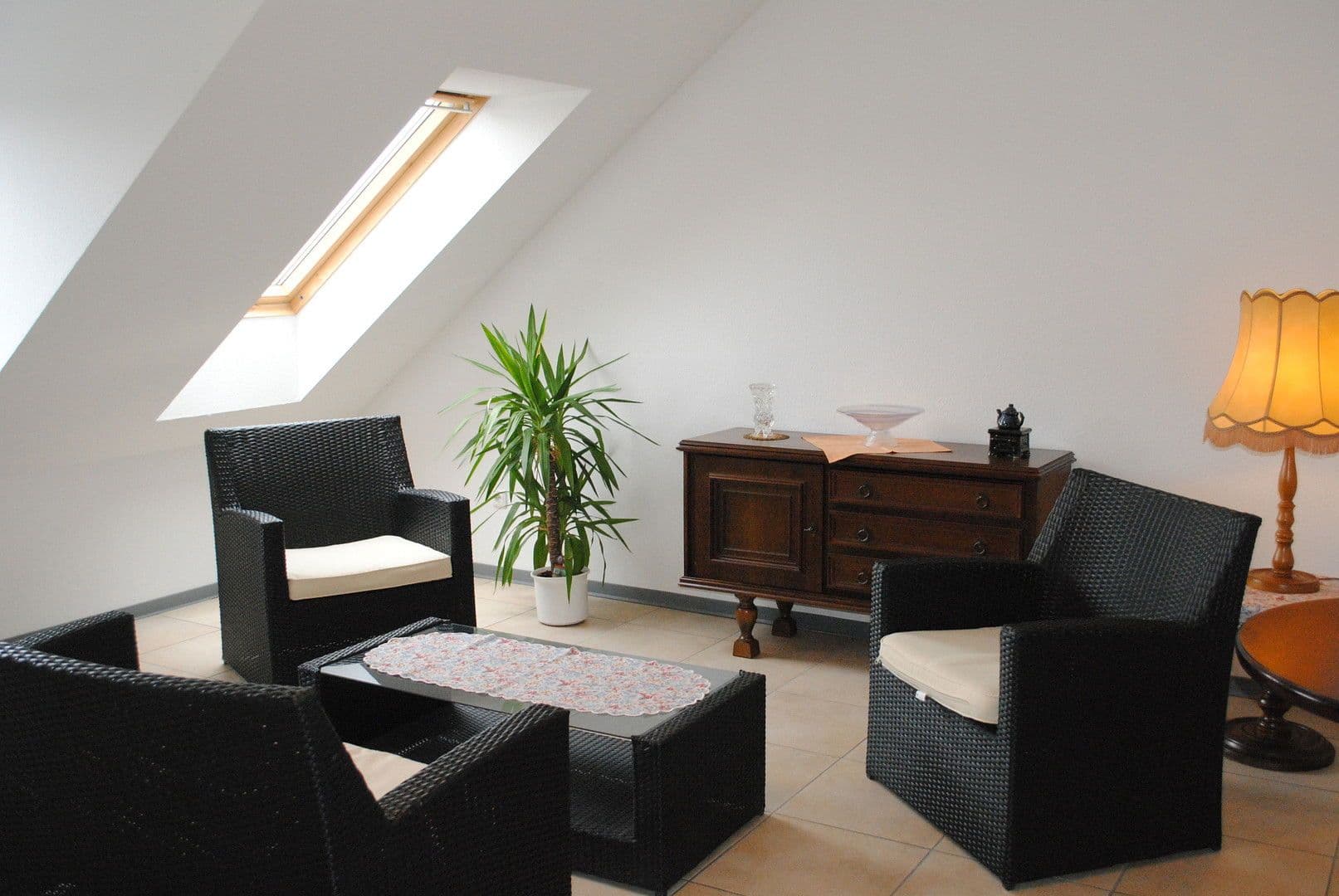 Pronájem bytu 1+kk 40 m², Gumbertstraße XX, Düsseldorf, Severní Porýní-Vestfálsko Pronájem bytu 1+kk 40 m², Gumbertstraße XX, Düsseldorf, Severní Porýní-Vestfálsko