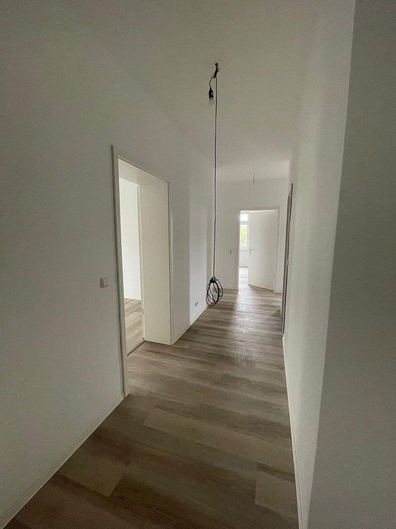 Pronájem bytu 4+1 115 m², Cochstedter straße 2, Magdeburg, Sasko-Anhaltsko Pronájem bytu 4+1 115 m², Cochstedter straße 2, Magdeburg, Sasko-Anhaltsko