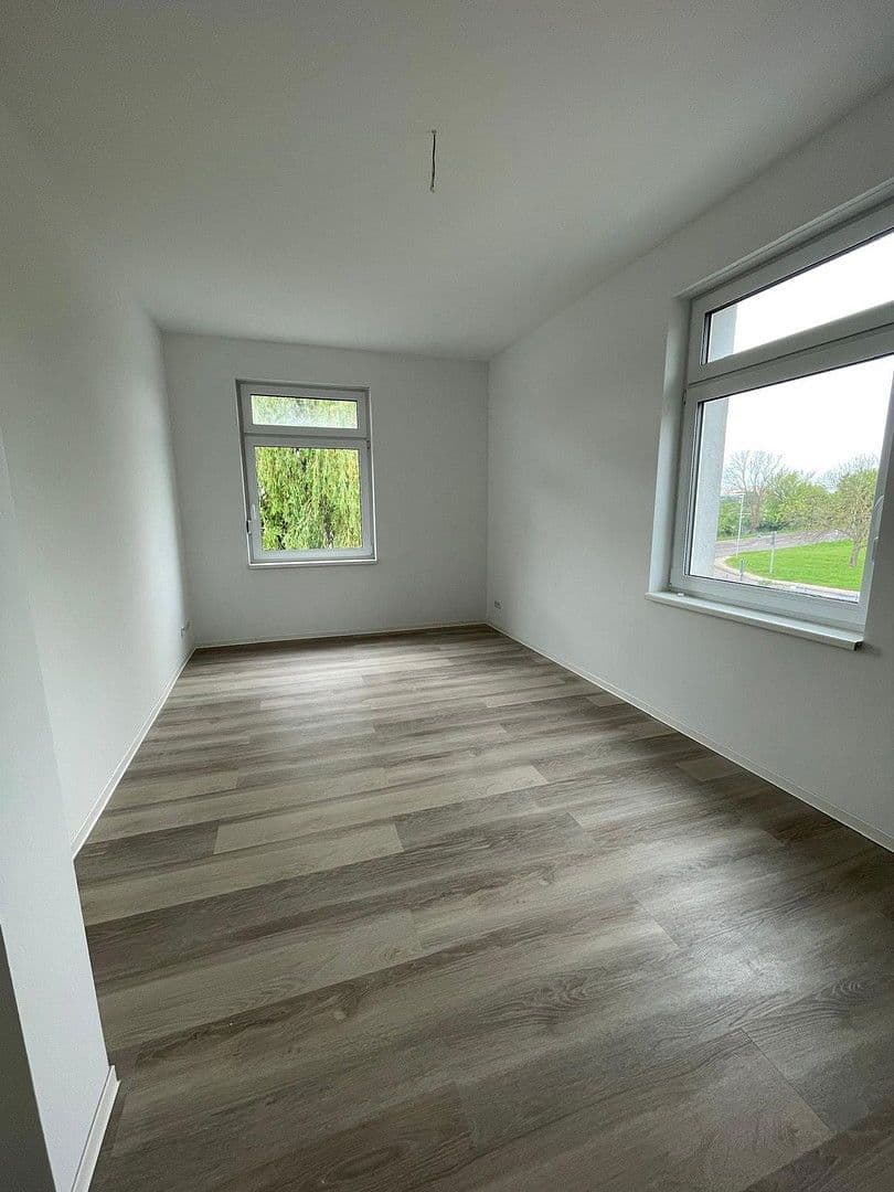 Pronájem bytu 4+1 115 m², Cochstedter straße 2, Magdeburg, Sasko-Anhaltsko Pronájem bytu 4+1 115 m², Cochstedter straße 2, Magdeburg, Sasko-Anhaltsko