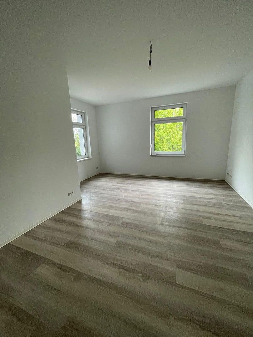 Pronájem bytu 4+1 115 m², Cochstedter straße 2, Magdeburg, Sasko-Anhaltsko Pronájem bytu 4+1 115 m², Cochstedter straße 2, Magdeburg, Sasko-Anhaltsko