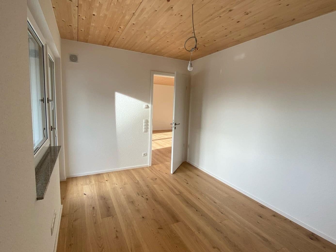 Pronájem bytu 3+1 95 m², Backnang, Bádensko-Württembersko Pronájem bytu 3+1 95 m², Backnang, Bádensko-Württembersko