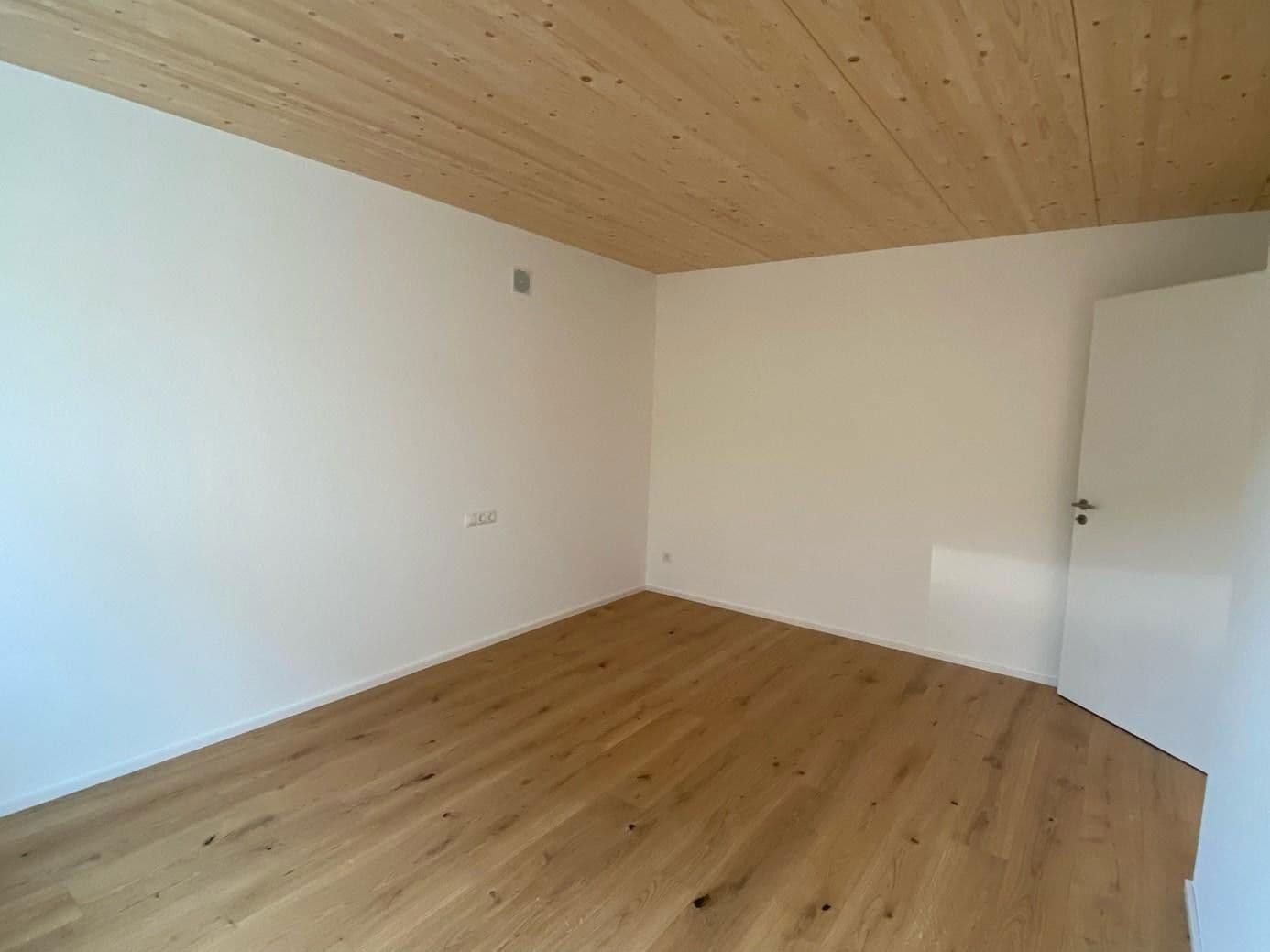 Pronájem bytu 3+1 95 m², Backnang, Bádensko-Württembersko Pronájem bytu 3+1 95 m², Backnang, Bádensko-Württembersko