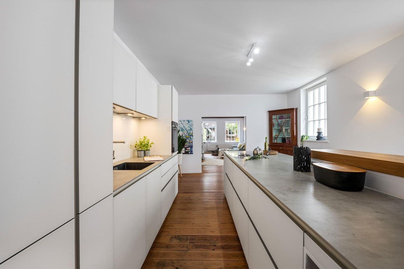 Prodej domu 360 m², pozemek 1.400 m², Jork, Dolní Sasko Prodej domu 360 m², pozemek 1.400 m², Jork, Dolní Sasko