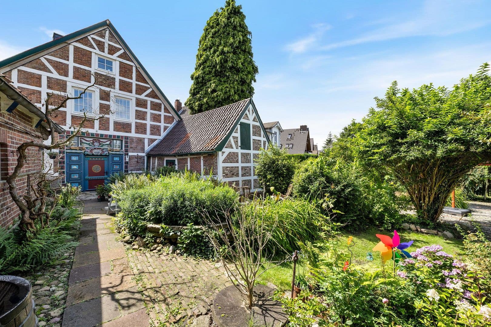 Prodej domu 360 m², pozemek 1.400 m², Jork, Dolní Sasko Prodej domu 360 m², pozemek 1.400 m², Jork, Dolní Sasko