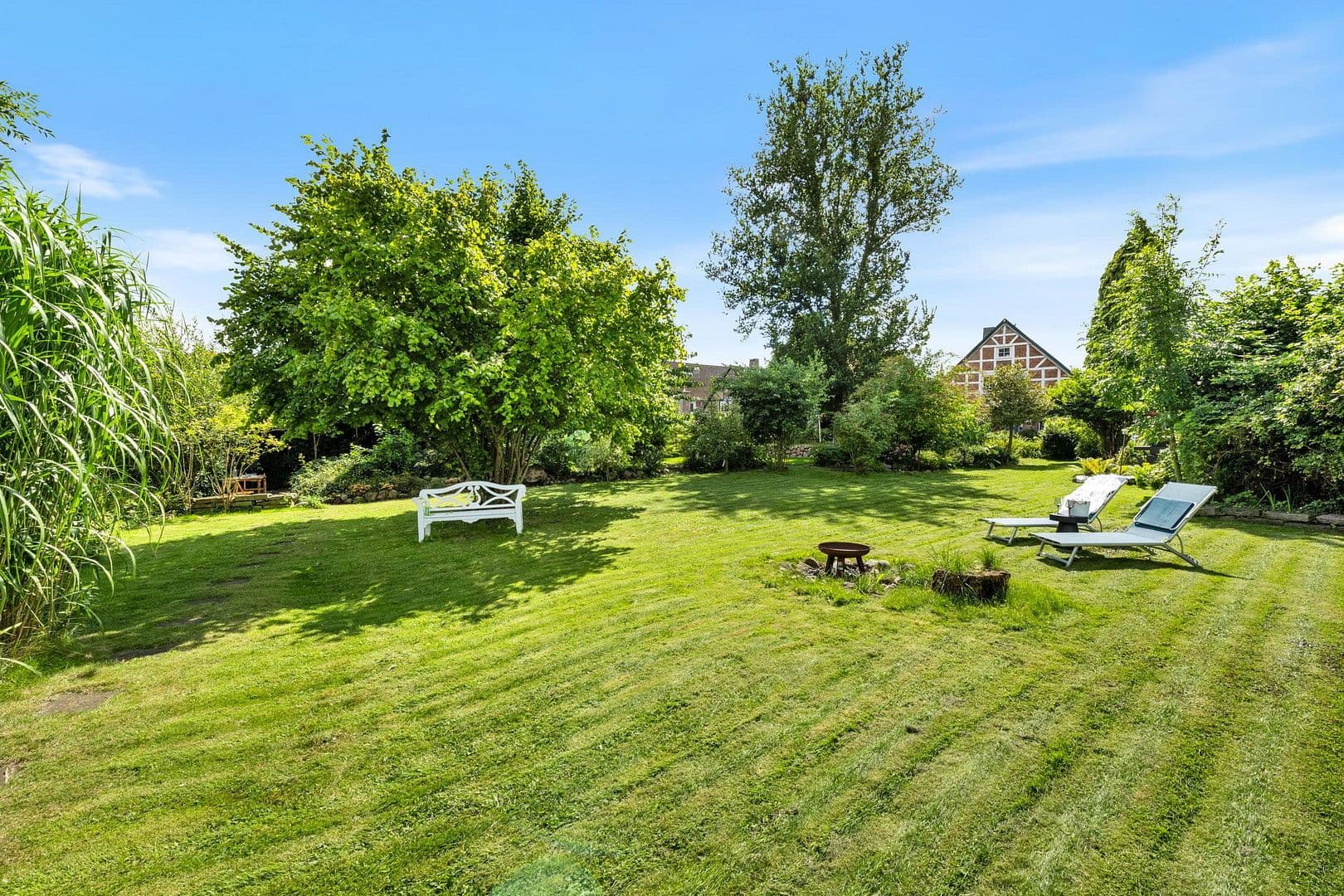 Prodej domu 360 m², pozemek 1.400 m², Jork, Dolní Sasko Prodej domu 360 m², pozemek 1.400 m², Jork, Dolní Sasko