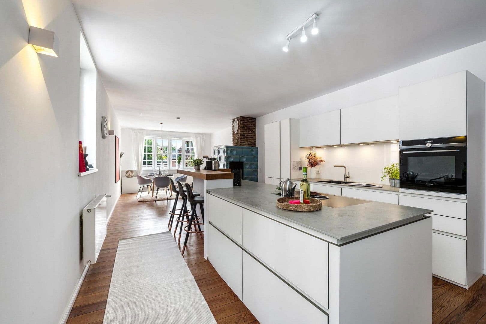 Prodej domu 360 m², pozemek 1.400 m², Jork, Dolní Sasko Prodej domu 360 m², pozemek 1.400 m², Jork, Dolní Sasko