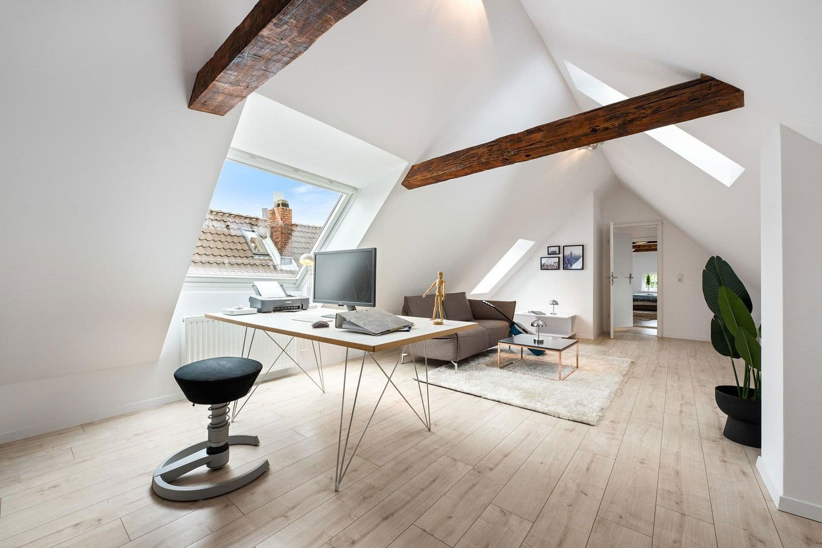 Prodej domu 360 m², pozemek 1.400 m², Jork, Dolní Sasko Prodej domu 360 m², pozemek 1.400 m², Jork, Dolní Sasko