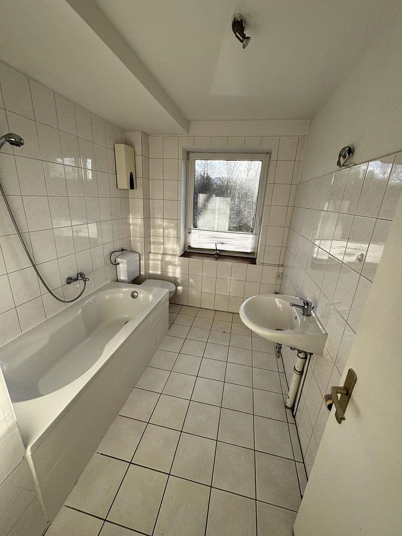 Pronájem bytu 3+1 58 m², Billerbecker Straße 51, Einbeck, Dolní Sasko Pronájem bytu 3+1 58 m², Billerbecker Straße 51, Einbeck, Dolní Sasko