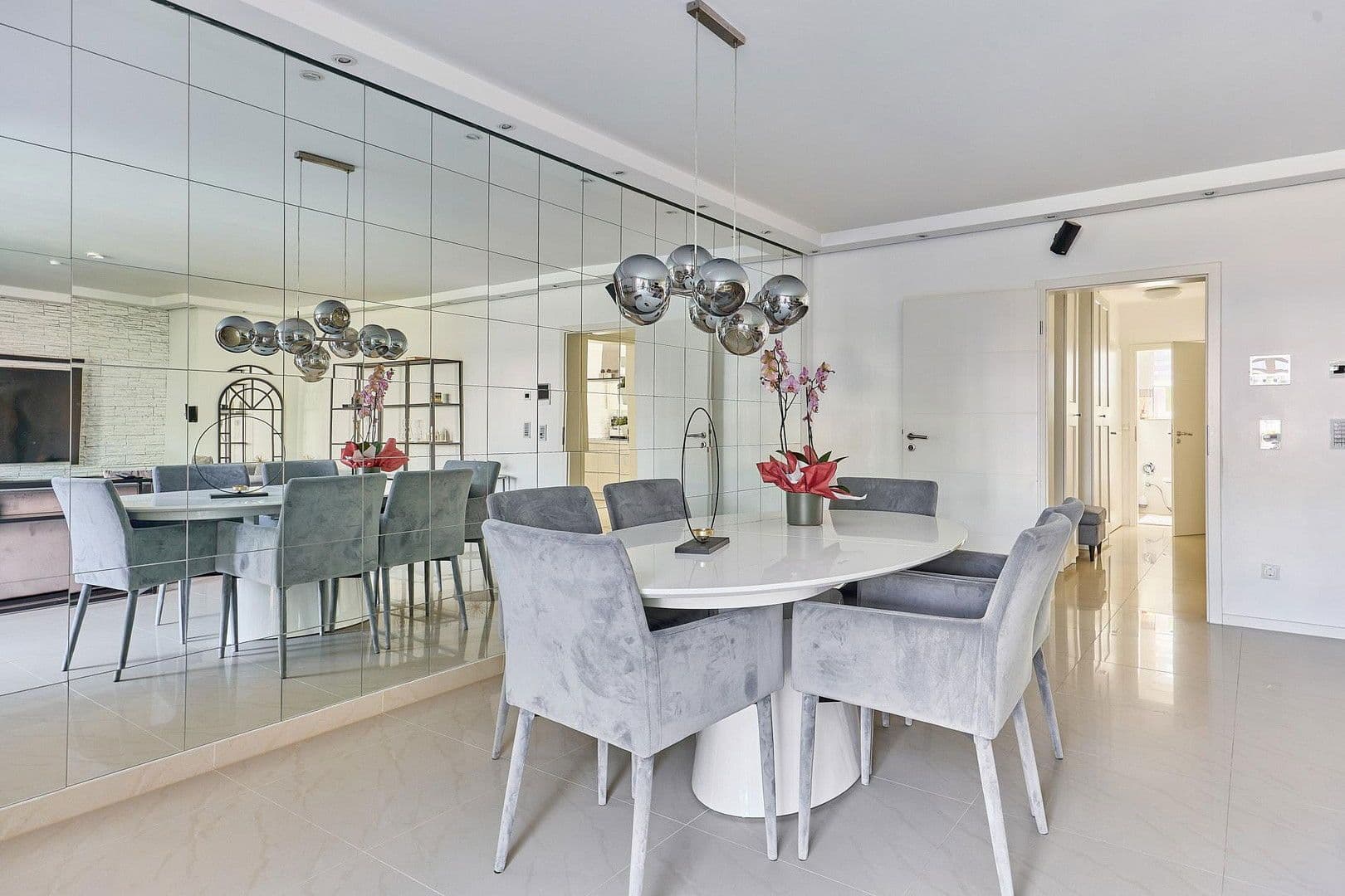 Prodej domu 314 m², pozemek 403 m², Christoph-Kröwerath-Str. 29, Ludwigshafen, Porýní-Falc Prodej domu 314 m², pozemek 403 m², Christoph-Kröwerath-Str. 29, Ludwigshafen, Porýní-Falc