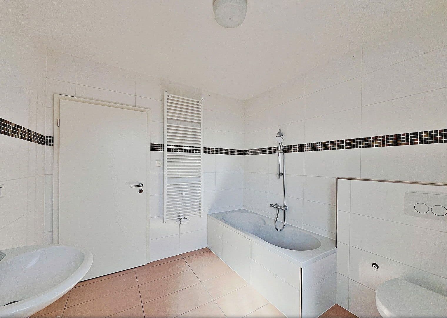 Prodej domu 314 m², pozemek 403 m², Christoph-Kröwerath-Str. 29, Ludwigshafen, Porýní-Falc Prodej domu 314 m², pozemek 403 m², Christoph-Kröwerath-Str. 29, Ludwigshafen, Porýní-Falc