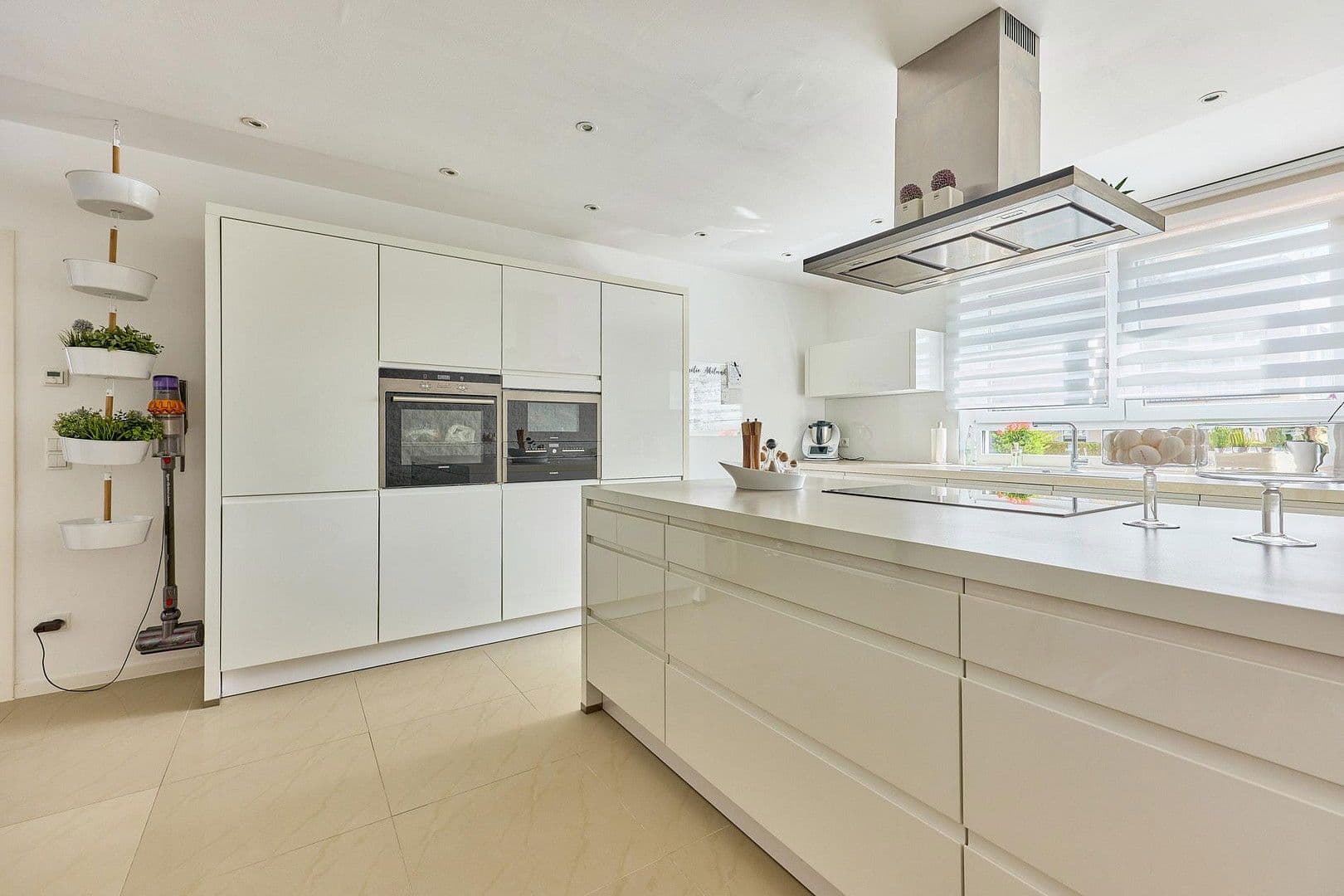 Prodej domu 314 m², pozemek 403 m², Christoph-Kröwerath-Str. 29, Ludwigshafen, Porýní-Falc Prodej domu 314 m², pozemek 403 m², Christoph-Kröwerath-Str. 29, Ludwigshafen, Porýní-Falc