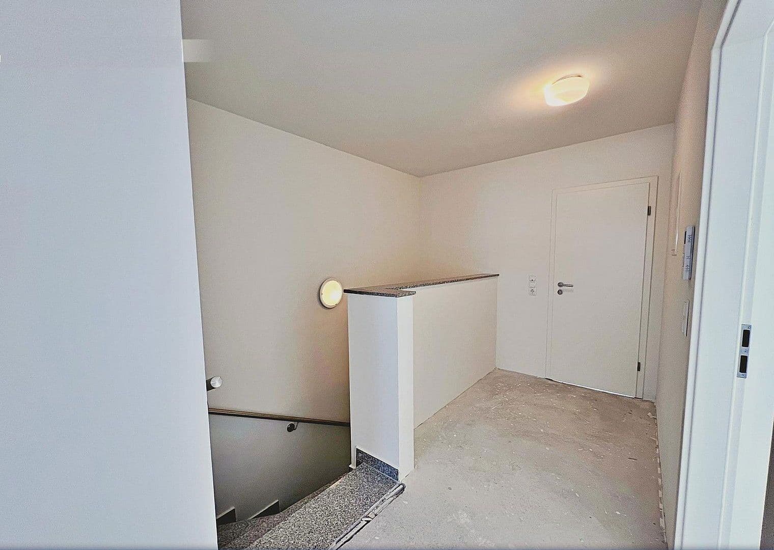 Prodej domu 314 m², pozemek 403 m², Christoph-Kröwerath-Str. 29, Ludwigshafen, Porýní-Falc Prodej domu 314 m², pozemek 403 m², Christoph-Kröwerath-Str. 29, Ludwigshafen, Porýní-Falc