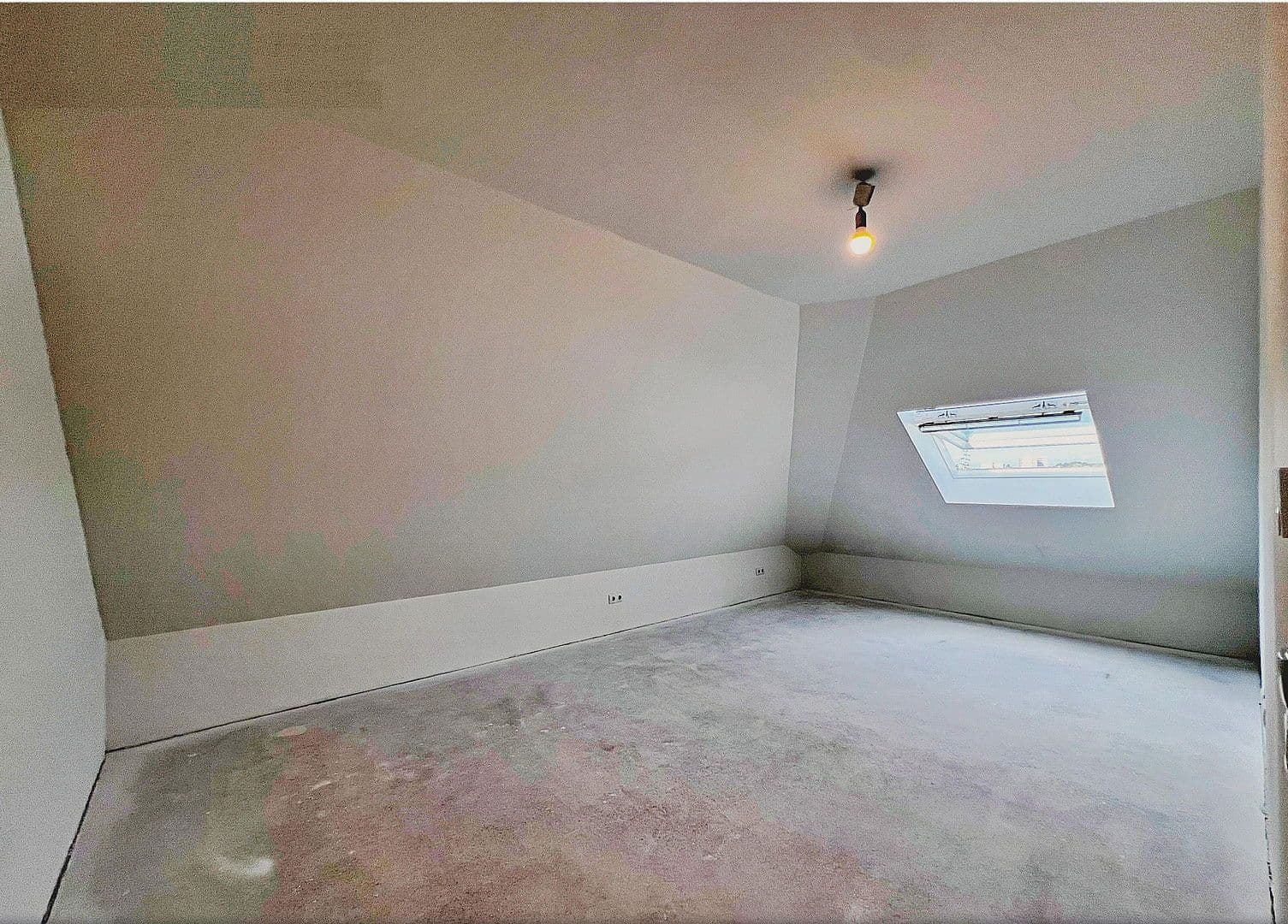 Prodej domu 314 m², pozemek 403 m², Christoph-Kröwerath-Str. 29, Ludwigshafen, Porýní-Falc Prodej domu 314 m², pozemek 403 m², Christoph-Kröwerath-Str. 29, Ludwigshafen, Porýní-Falc