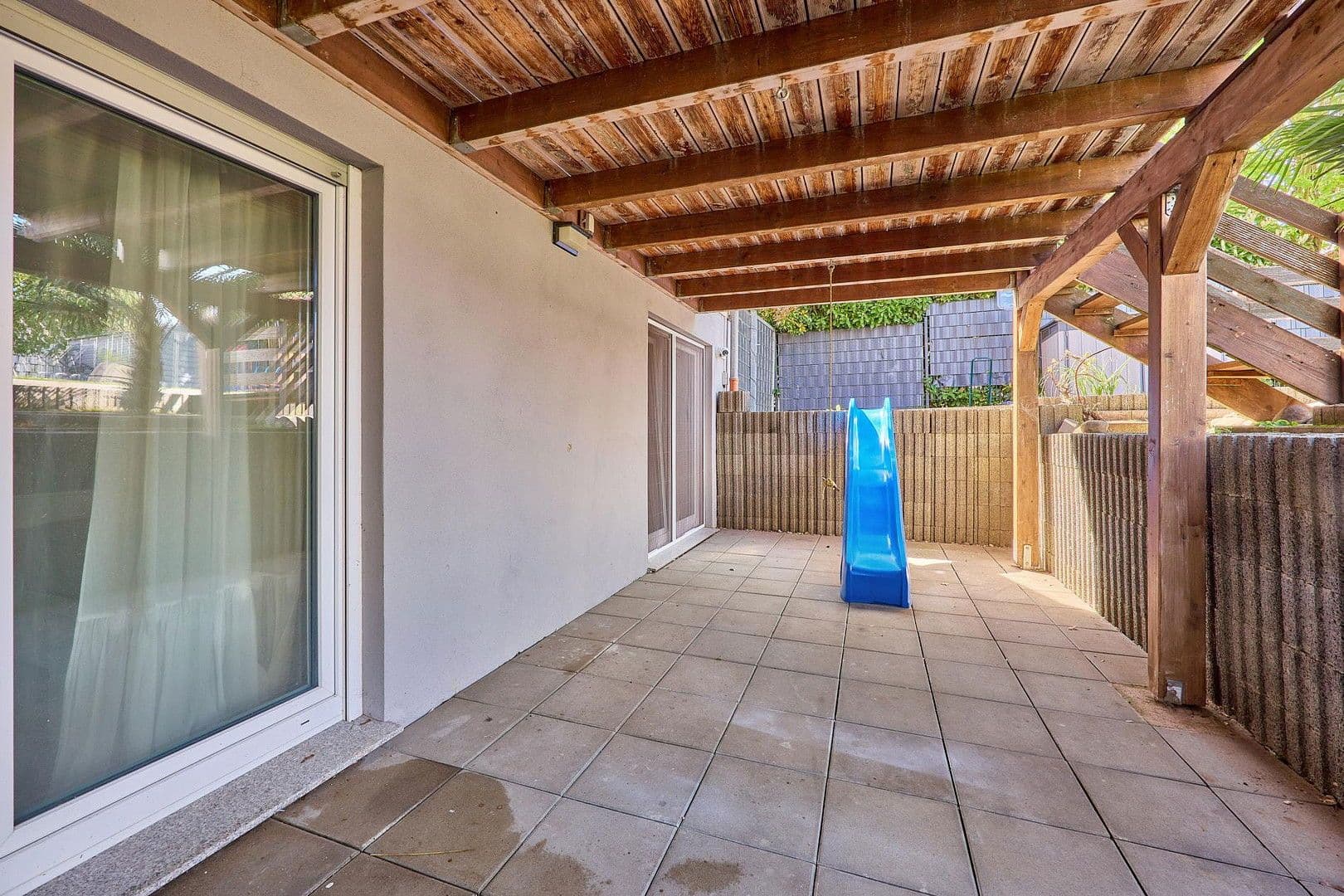 Prodej domu 314 m², pozemek 403 m², Christoph-Kröwerath-Str. 29, Ludwigshafen, Porýní-Falc Prodej domu 314 m², pozemek 403 m², Christoph-Kröwerath-Str. 29, Ludwigshafen, Porýní-Falc