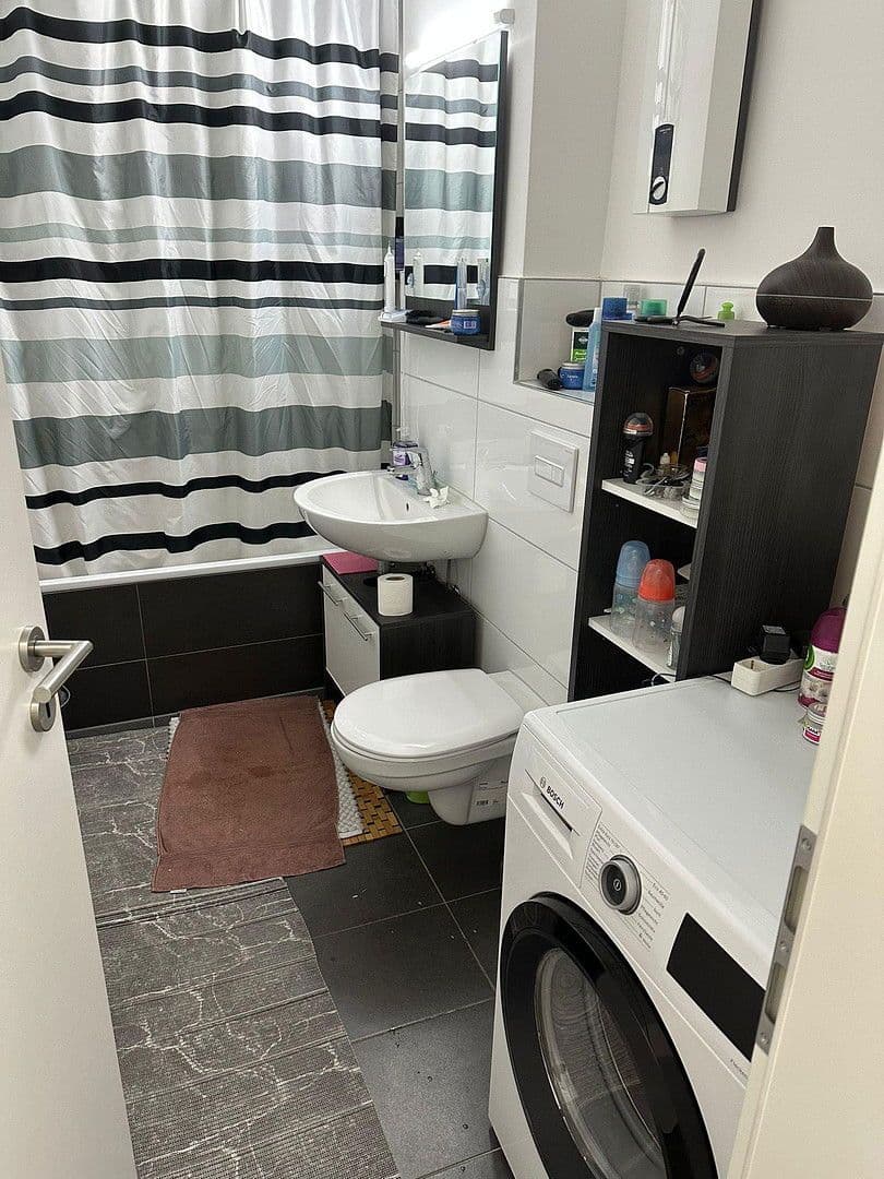 Pronájem bytu 3+1 67 m², Dollendorfstr. 27, Essen, Severní Porýní-Vestfálsko Pronájem bytu 3+1 67 m², Dollendorfstr. 27, Essen, Severní Porýní-Vestfálsko