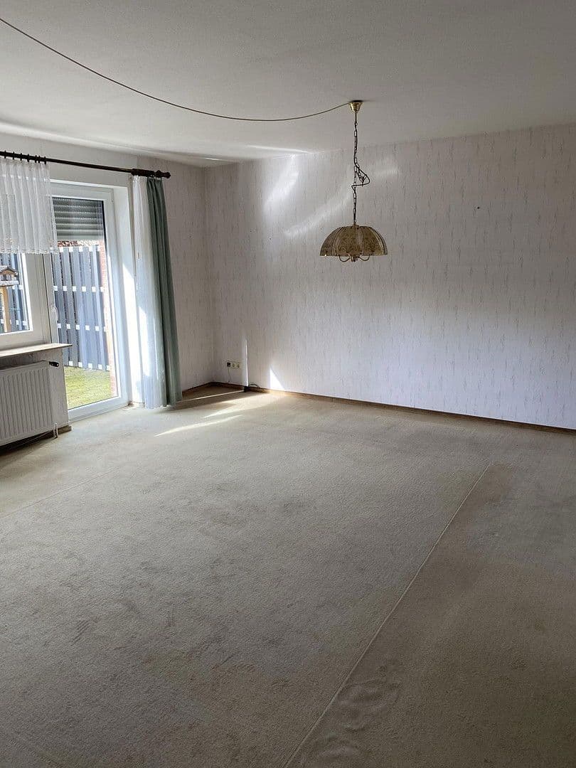 Prodej domu 93 m², pozemek 293 m², Aurich, Dolní Sasko Prodej domu 93 m², pozemek 293 m², Aurich, Dolní Sasko