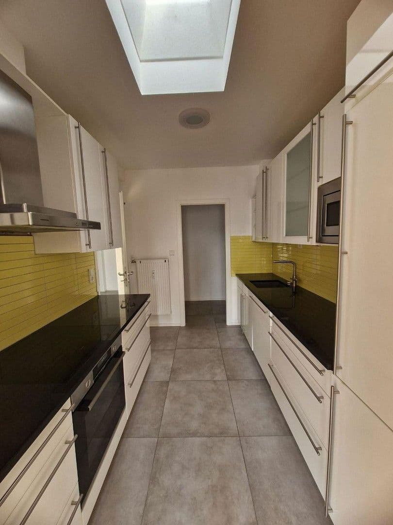 Prodej bytu 3+1 90 m², Friedrichshafen, Bádensko-Württembersko Prodej bytu 3+1 90 m², Friedrichshafen, Bádensko-Württembersko