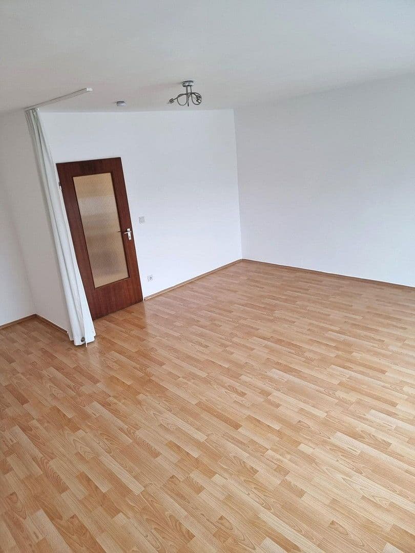 Prodej bytu 1+1 45 m², Forstenrieder Allee 27, München, Bavorsko Prodej bytu 1+1 45 m², Forstenrieder Allee 27, München, Bavorsko