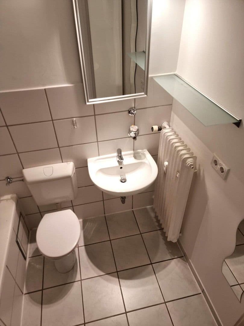 Prodej bytu 1+1 45 m², Forstenrieder Allee 27, München, Bavorsko Prodej bytu 1+1 45 m², Forstenrieder Allee 27, München, Bavorsko