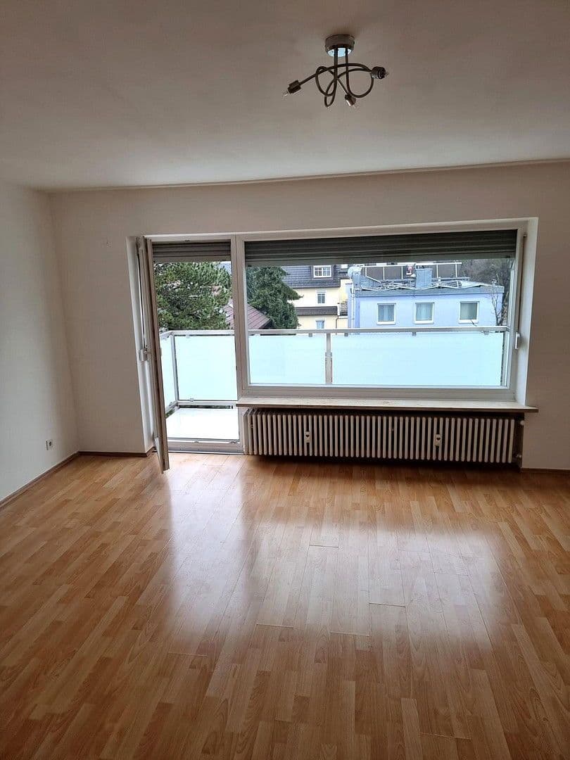 Prodej bytu 1+1 45 m², Forstenrieder Allee 27, München, Bavorsko Prodej bytu 1+1 45 m², Forstenrieder Allee 27, München, Bavorsko