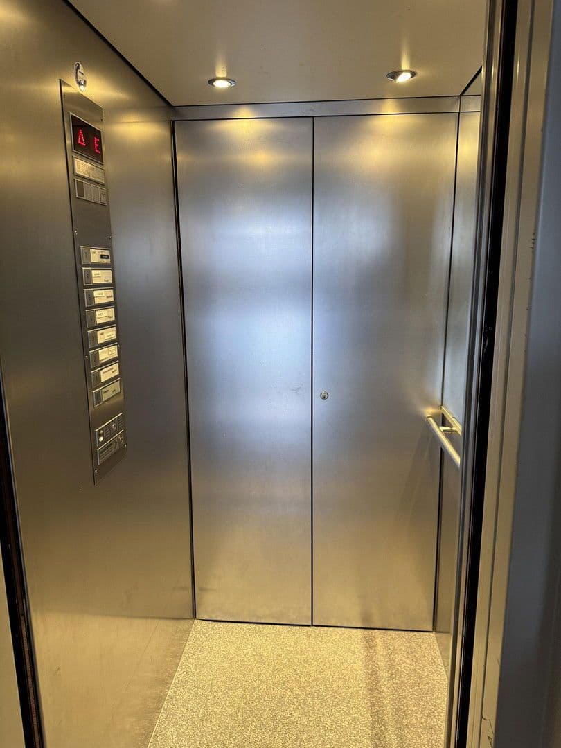 Prodej bytu 3+1 80 m², Barsinghausen, Dolní Sasko Prodej bytu 3+1 80 m², Barsinghausen, Dolní Sasko