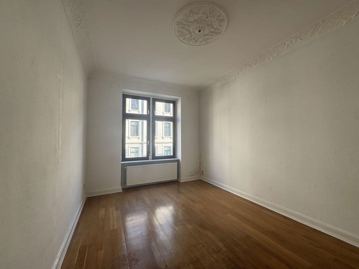 Pronájem bytu 3+kk 120 m², Gronaustraße 49, Wuppertal, Severní Porýní-Vestfálsko Pronájem bytu 3+kk 120 m², Gronaustraße 49, Wuppertal, Severní Porýní-Vestfálsko