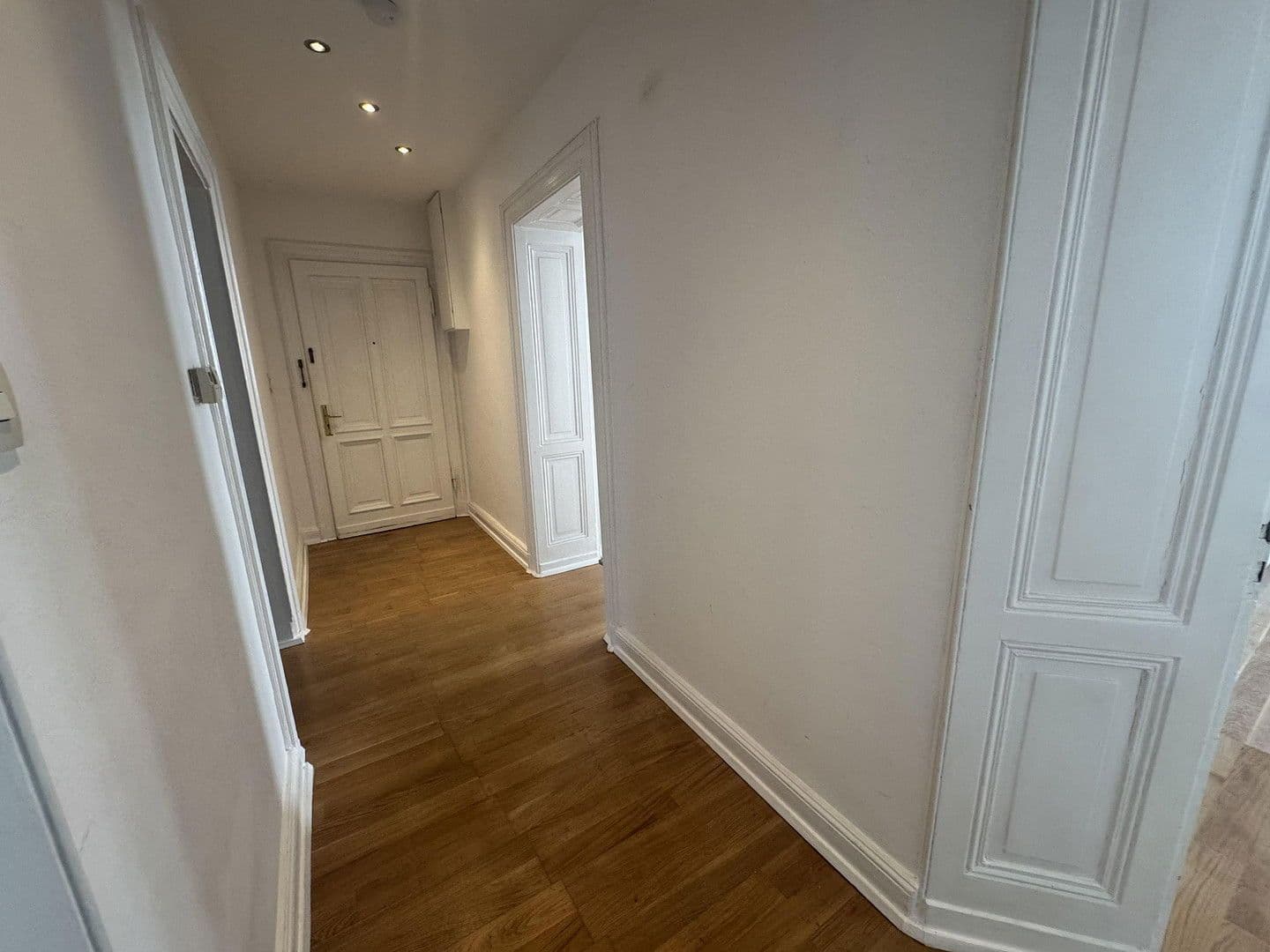 Pronájem bytu 3+kk 120 m², Gronaustraße 49, Wuppertal, Severní Porýní-Vestfálsko Pronájem bytu 3+kk 120 m², Gronaustraße 49, Wuppertal, Severní Porýní-Vestfálsko