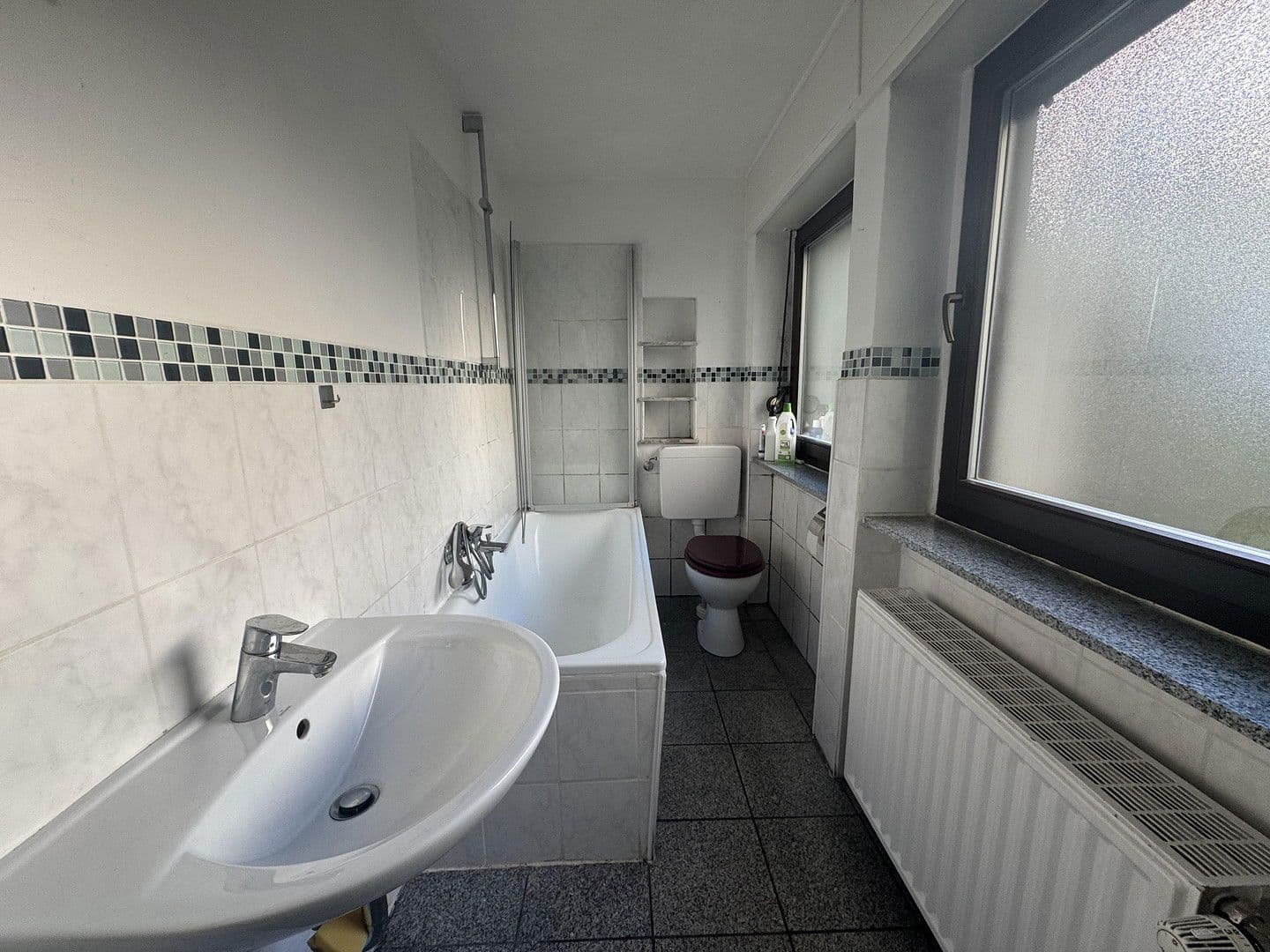 Pronájem bytu 3+kk 120 m², Gronaustraße 49, Wuppertal, Severní Porýní-Vestfálsko Pronájem bytu 3+kk 120 m², Gronaustraße 49, Wuppertal, Severní Porýní-Vestfálsko