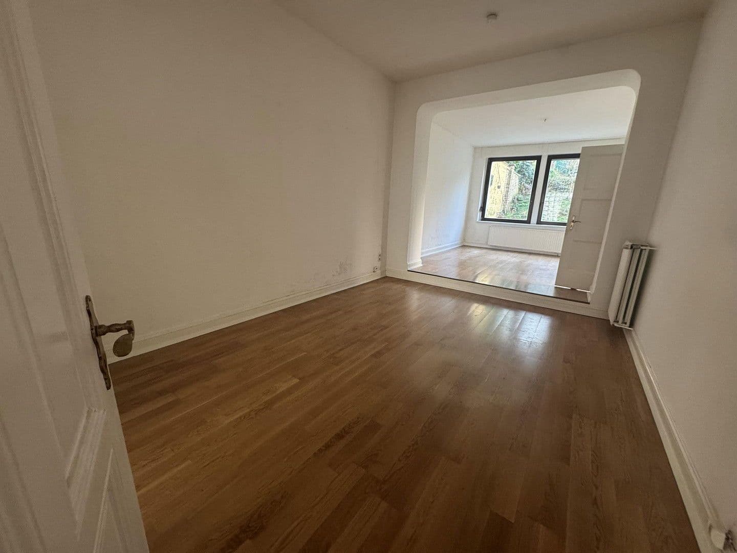 Pronájem bytu 3+kk 120 m², Gronaustraße 49, Wuppertal, Severní Porýní-Vestfálsko Pronájem bytu 3+kk 120 m², Gronaustraße 49, Wuppertal, Severní Porýní-Vestfálsko