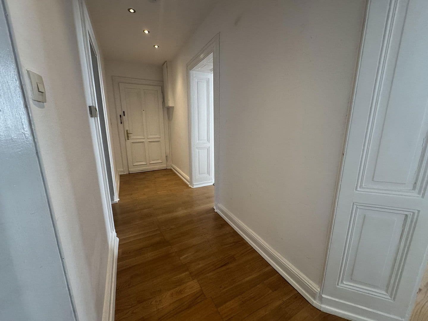 Pronájem bytu 3+kk 120 m², Gronaustraße 49, Wuppertal, Severní Porýní-Vestfálsko Pronájem bytu 3+kk 120 m², Gronaustraße 49, Wuppertal, Severní Porýní-Vestfálsko