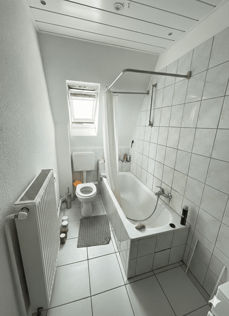 Pronájem bytu 3+kk 100 m², Martinistraße 17A, Osnabrück, Dolní Sasko Pronájem bytu 3+kk 100 m², Martinistraße 17A, Osnabrück, Dolní Sasko