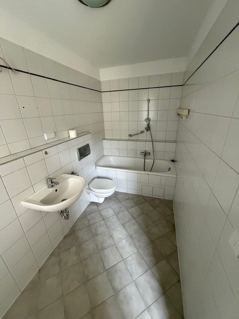 Pronájem bytu 1+1 60 m², Berliner Str. 14, Altlandsberg, Braniborsko Pronájem bytu 1+1 60 m², Berliner Str. 14, Altlandsberg, Braniborsko