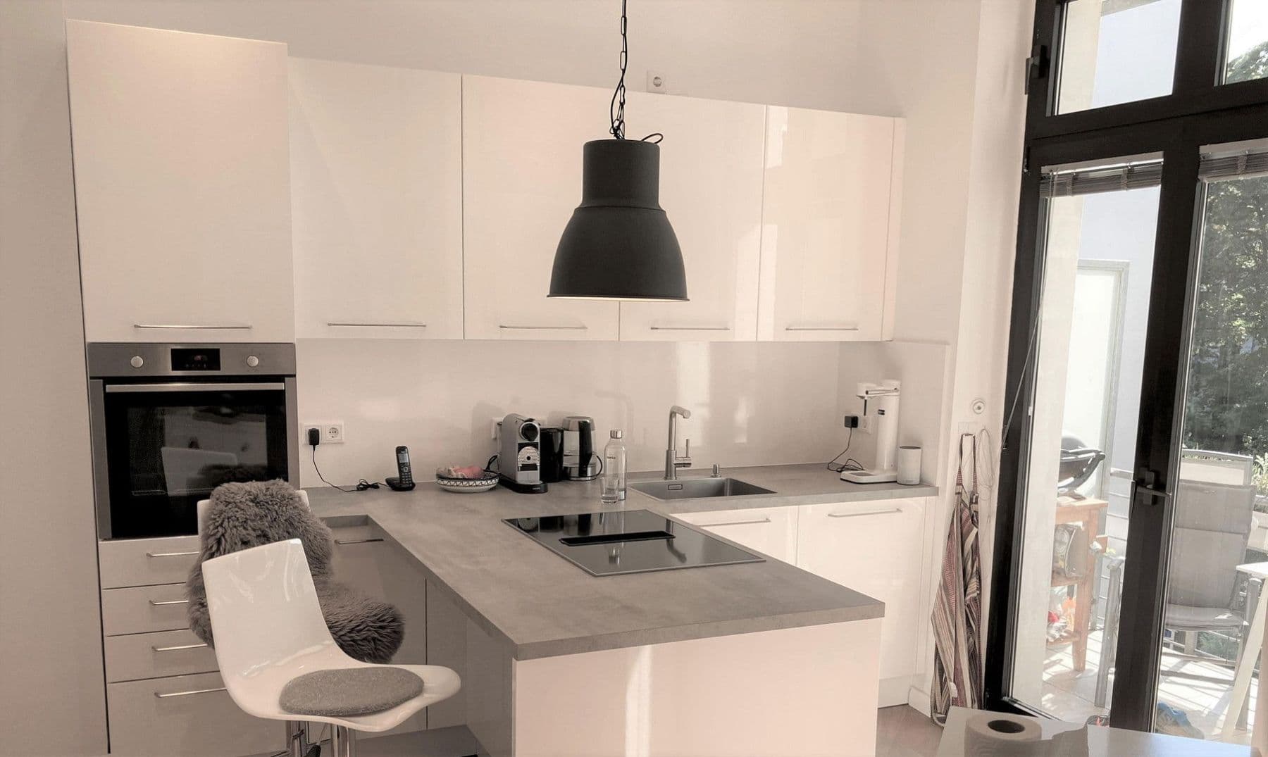 Prodej bytu 4+1 119 m², Bankstrasse 42, Düsseldorf, Severní Porýní-Vestfálsko Prodej bytu 4+1 119 m², Bankstrasse 42, Düsseldorf, Severní Porýní-Vestfálsko