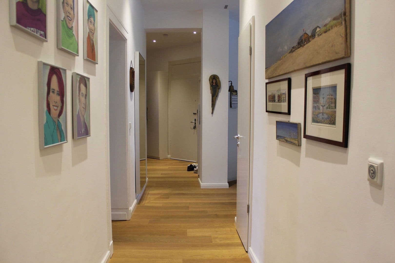 Prodej bytu 4+1 119 m², Bankstrasse 42, Düsseldorf, Severní Porýní-Vestfálsko Prodej bytu 4+1 119 m², Bankstrasse 42, Düsseldorf, Severní Porýní-Vestfálsko