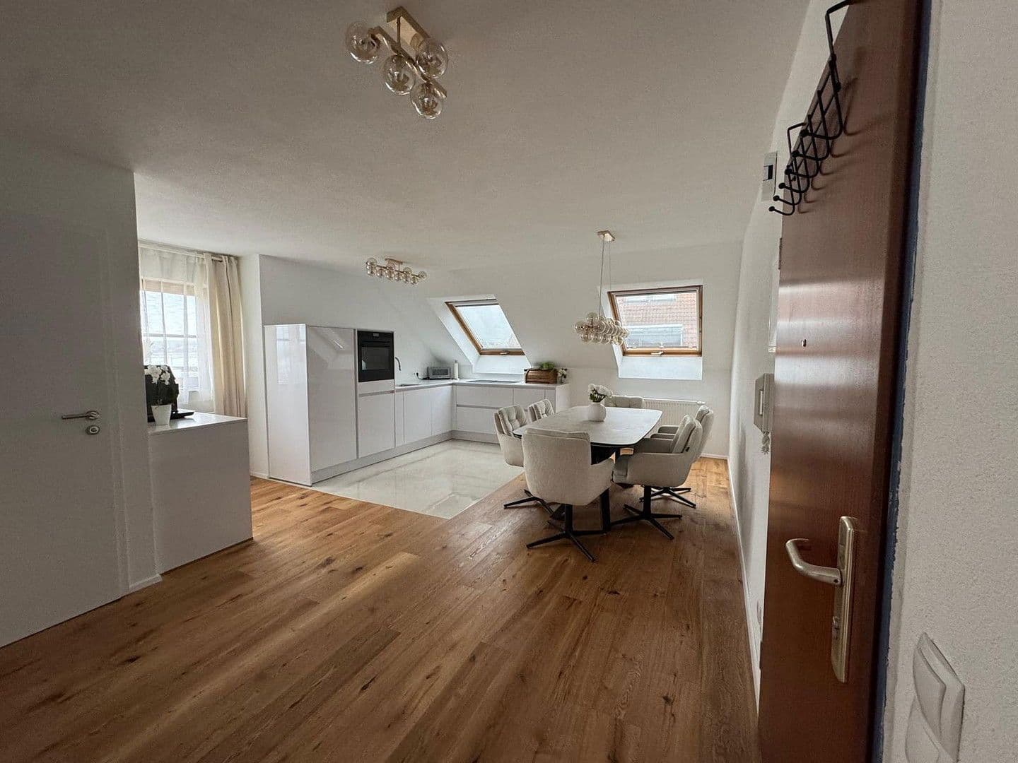 Prodej bytu 3+kk 94 m², Salach, Bádensko-Württembersko Prodej bytu 3+kk 94 m², Salach, Bádensko-Württembersko