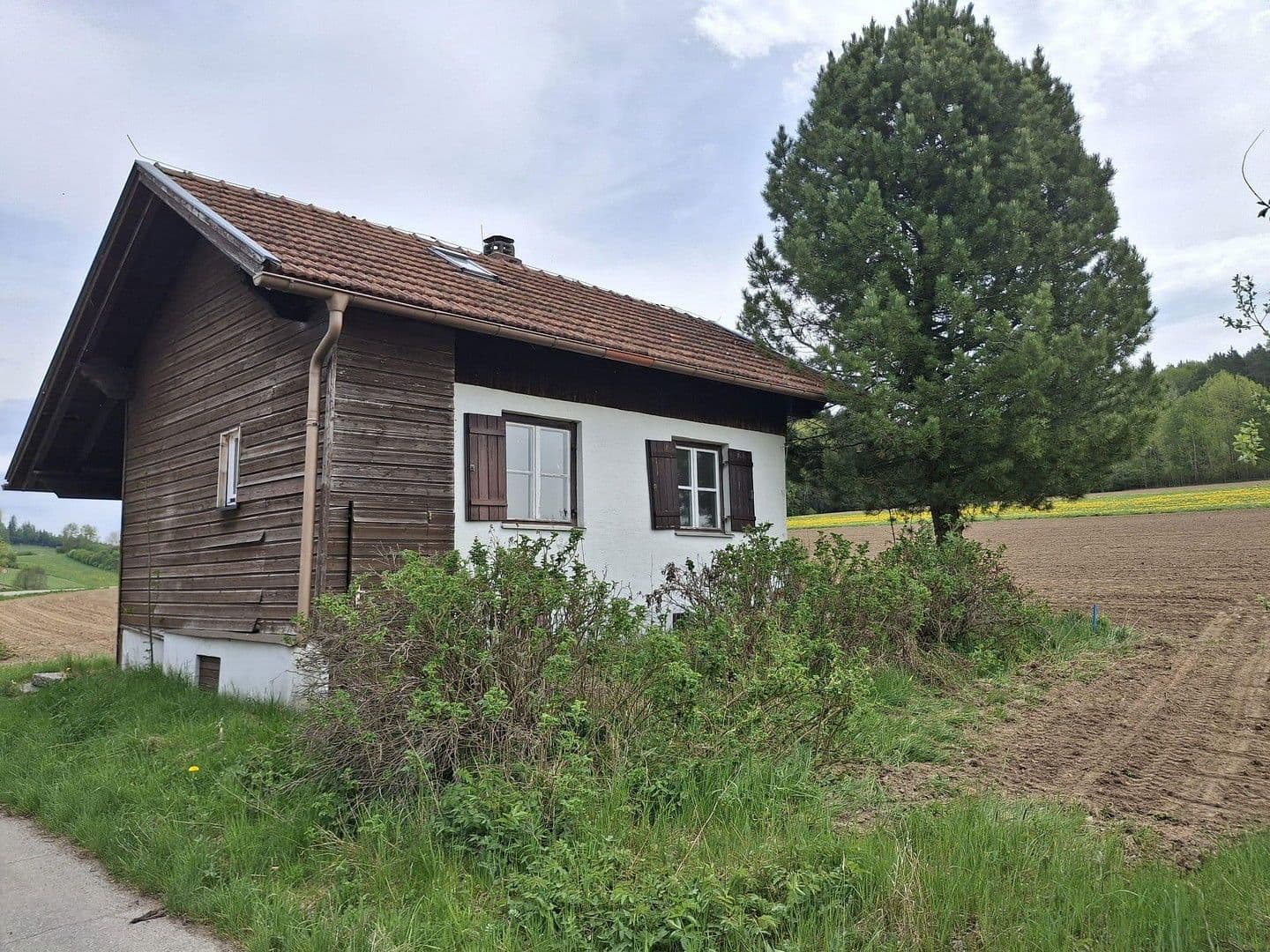Prodej domu 144 m², pozemek 8.028 m², Regen, Bavorsko Prodej domu 144 m², pozemek 8.028 m², Regen, Bavorsko