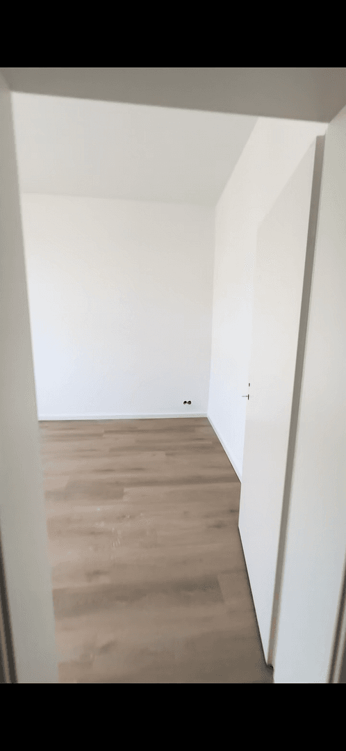 Pronájem bytu 5+1 127 m², Clausewitzstr. 31, Wuppertal, Severní Porýní-Vestfálsko Pronájem bytu 5+1 127 m², Clausewitzstr. 31, Wuppertal, Severní Porýní-Vestfálsko