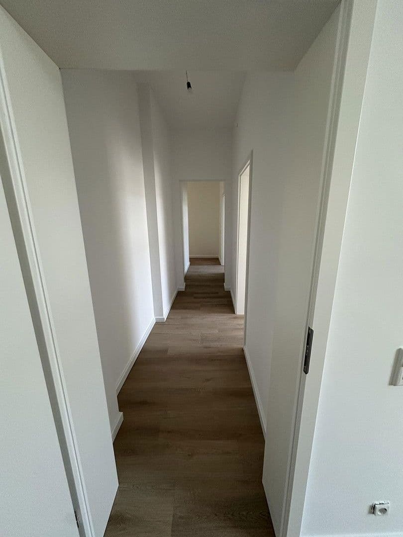 Pronájem bytu 5+1 127 m², Clausewitzstr. 31, Wuppertal, Severní Porýní-Vestfálsko Pronájem bytu 5+1 127 m², Clausewitzstr. 31, Wuppertal, Severní Porýní-Vestfálsko