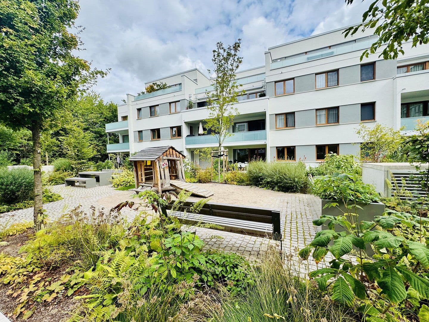 Prodej bytu 2+1 45 m², Kronberg im Taunus, Hessen Prodej bytu 2+1 45 m², Kronberg im Taunus, Hessen