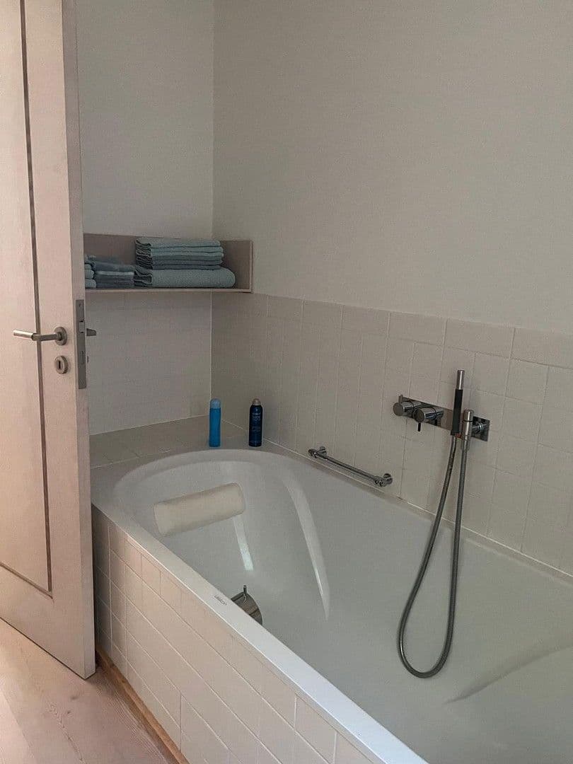 Pronájem domu 204 m², pozemek 5.000 m², Sterley, Šlesvicko-Holštýnsko Pronájem domu 204 m², pozemek 5.000 m², Sterley, Šlesvicko-Holštýnsko