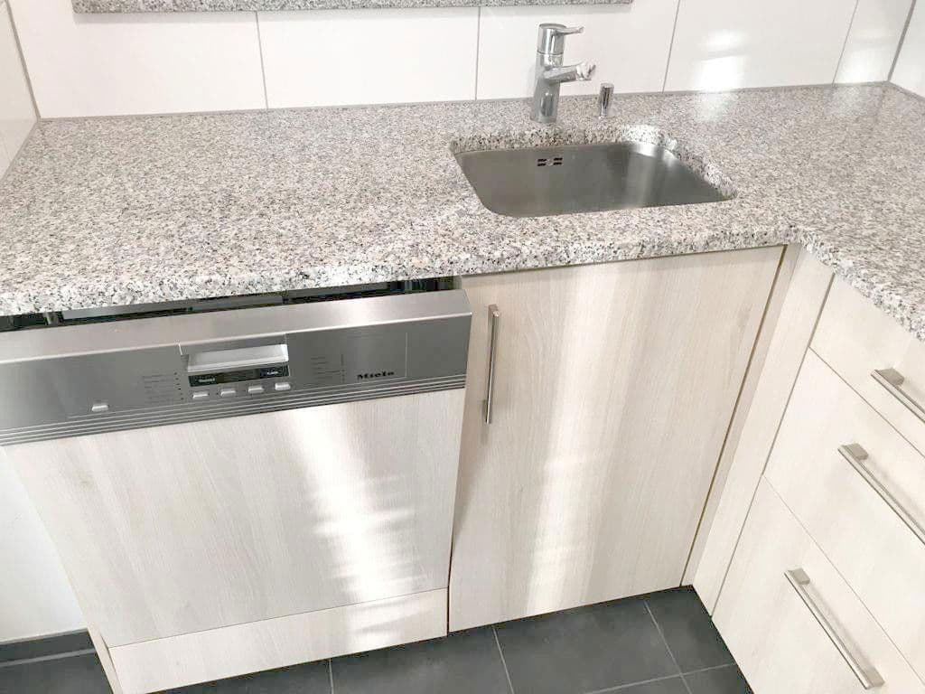 Pronájem bytu 2+1 52 m², Stuttgart, Bádensko-Württembersko Pronájem bytu 2+1 52 m², Stuttgart, Bádensko-Württembersko