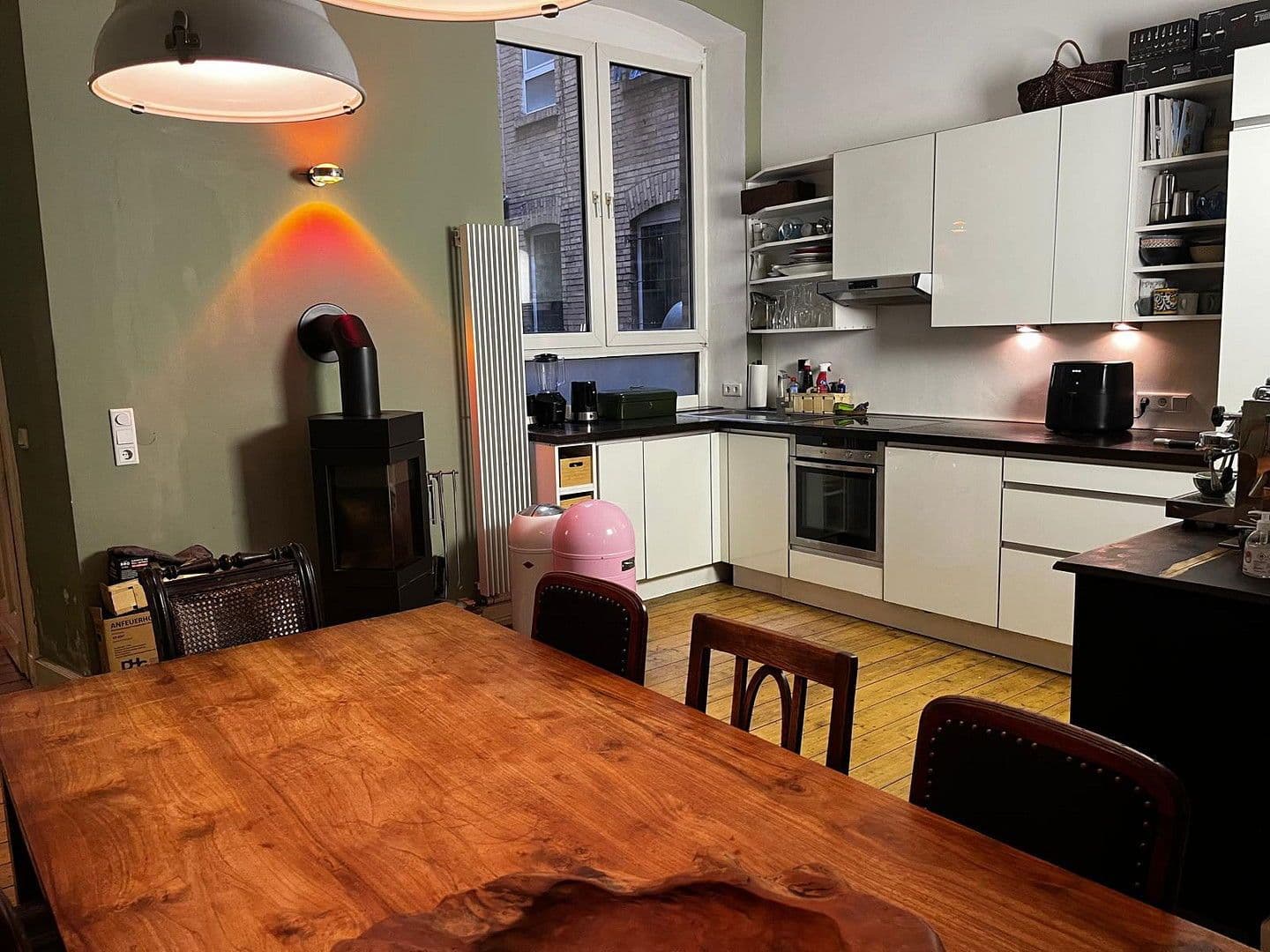 Pronájem bytu 3+1 90 m², Köln, Severní Porýní-Vestfálsko Pronájem bytu 3+1 90 m², Köln, Severní Porýní-Vestfálsko