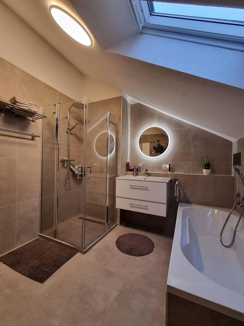 Prodej domu 126 m², pozemek 497 m², Wilhelmsfeld, Bádensko-Württembersko Prodej domu 126 m², pozemek 497 m², Wilhelmsfeld, Bádensko-Württembersko